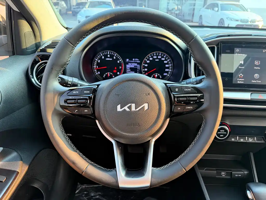 Kia KX1 — миниатюра 10
