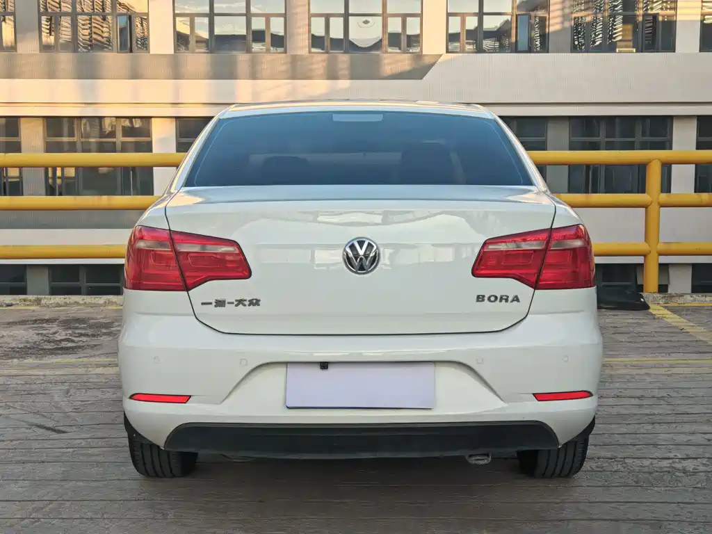 Volkswagen Bora — миниатюра 6