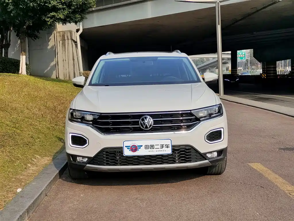 VOLKSWAGEN T ROC EXPLORING SONGS
