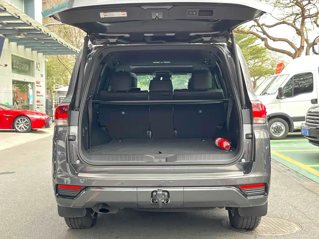 Toyota Land Cruiser — миниатюра 7