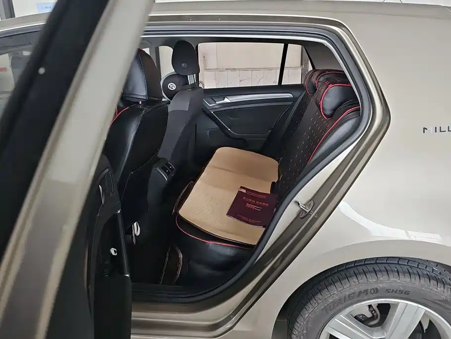 Volkswagen Golf — миниатюра 11