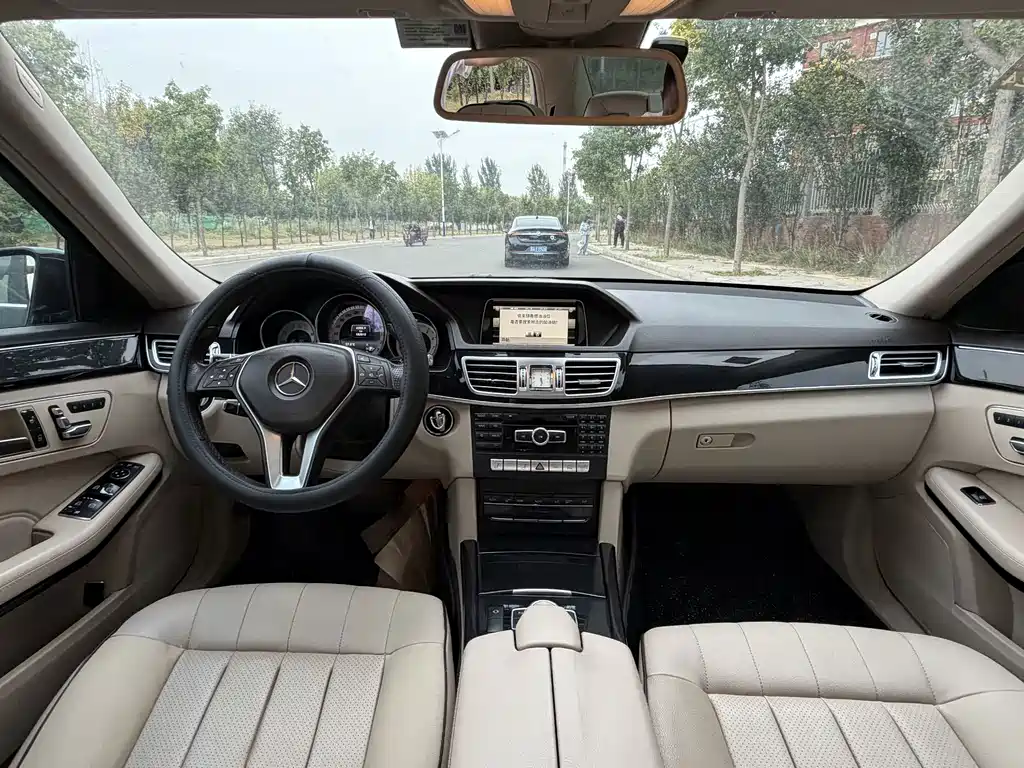 Mercedes-Benz E-Class — миниатюра 13