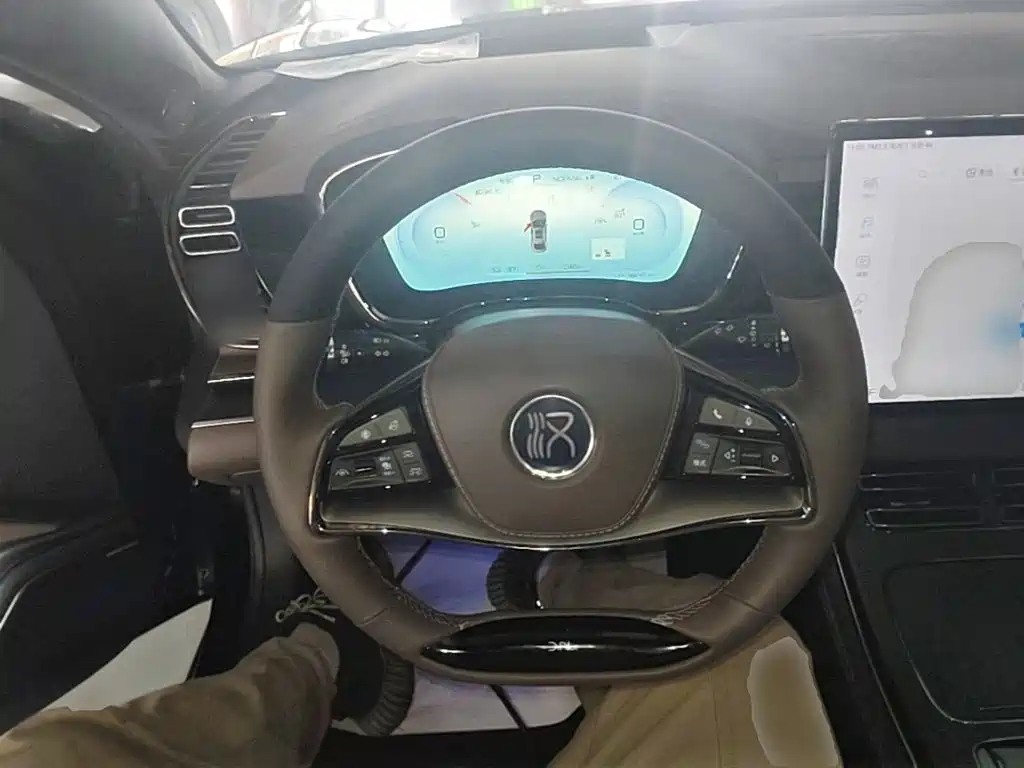 BYD Han — миниатюра 11