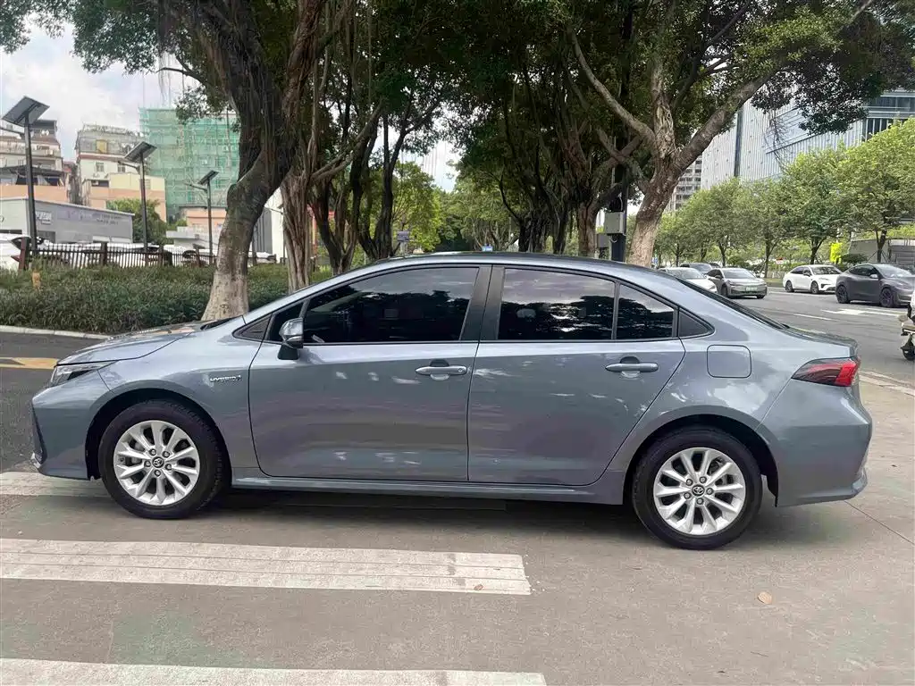 Toyota Corolla — миниатюра 7