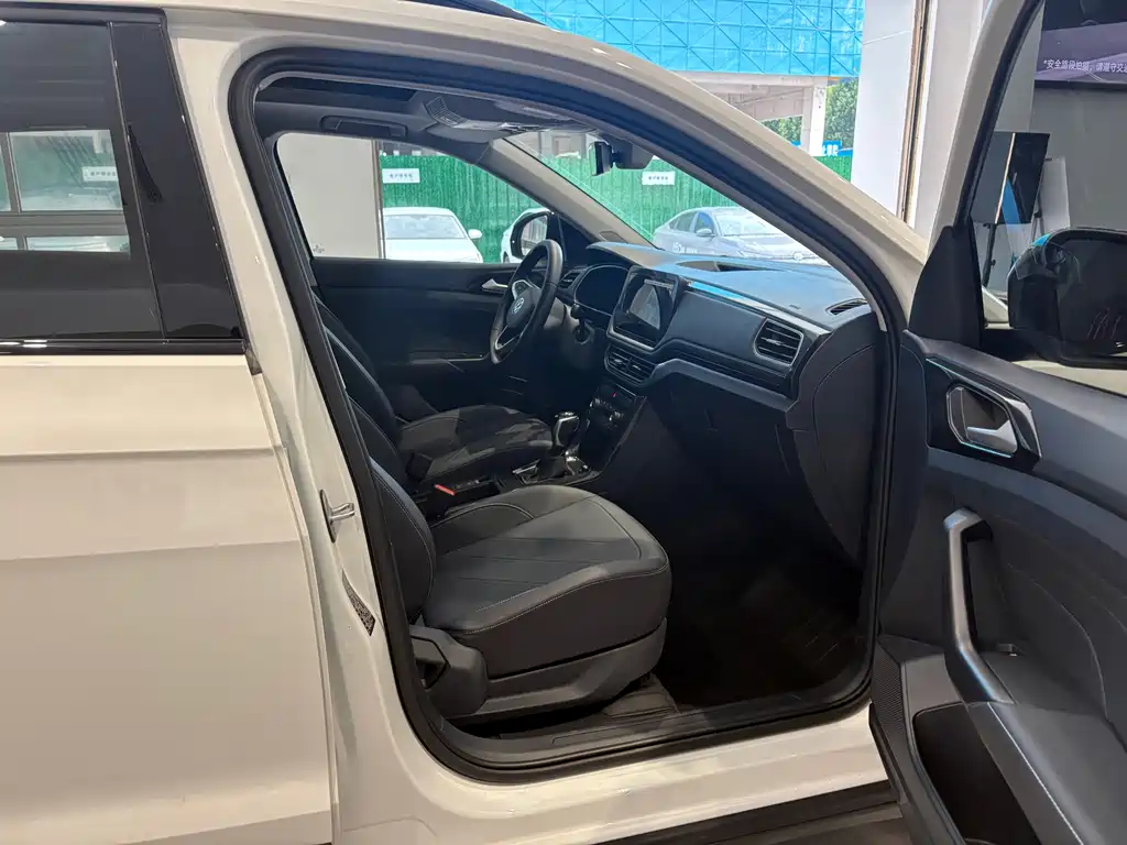 Volkswagen Tharu — миниатюра 12