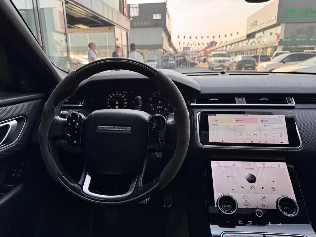 Land Rover Velar — миниатюра 10
