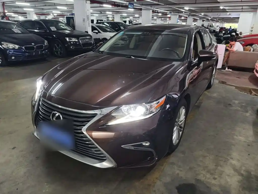 Lexus ES — миниатюра 2