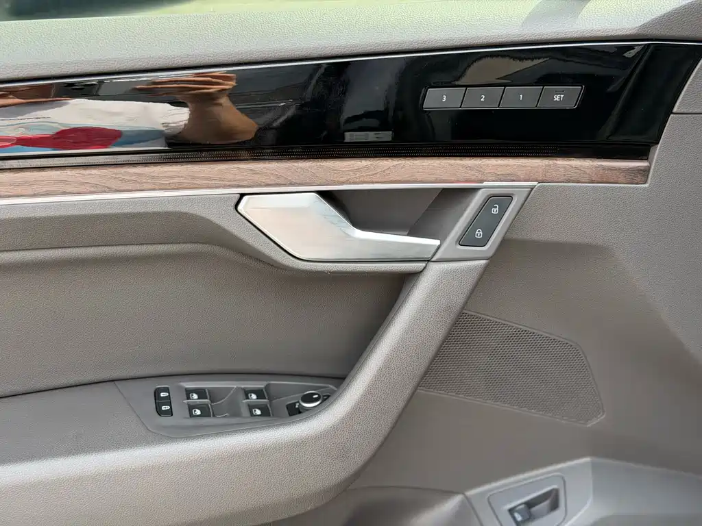 Volkswagen Touareg 2022 3.0TSI Sport