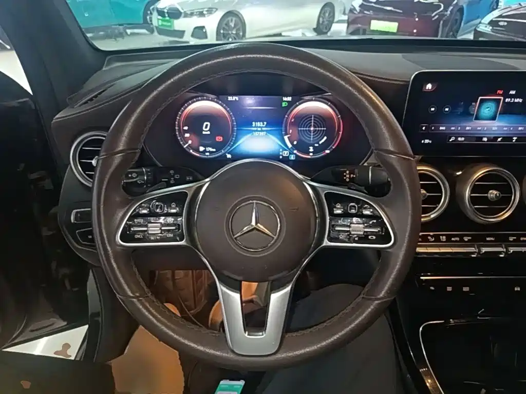 Mercedes-Benz GLC — миниатюра 11