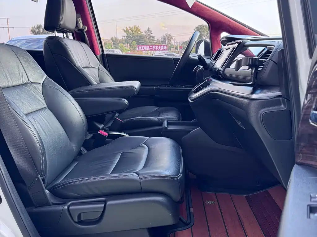 Honda Elysion — миниатюра 10