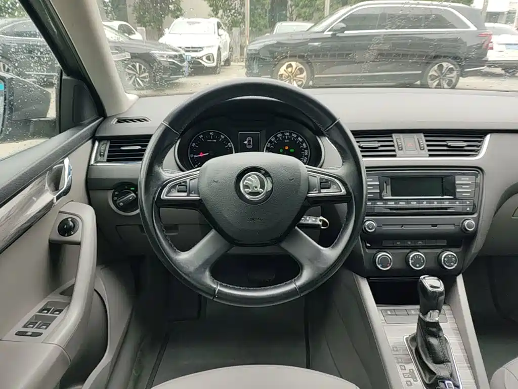 Skoda Octavia — миниатюра 11