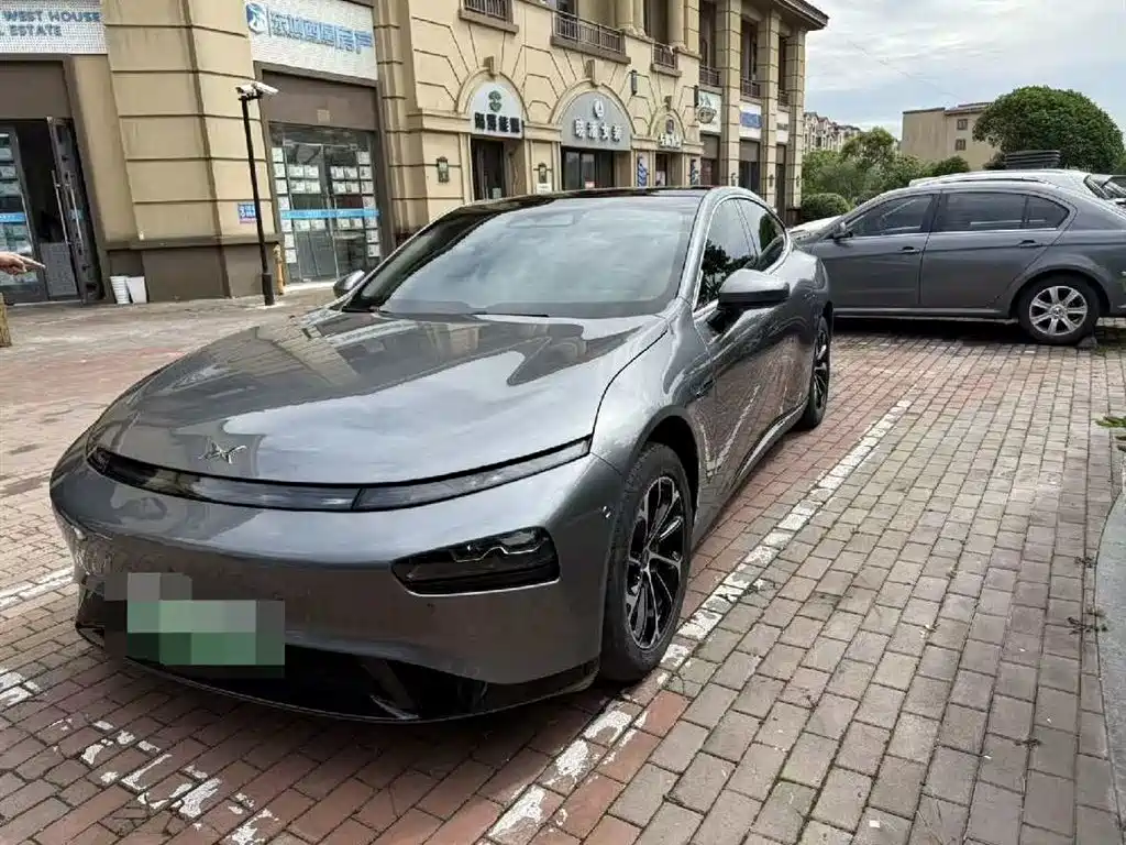 2021 Xpeng P7 - zdjęcie 1 z 9