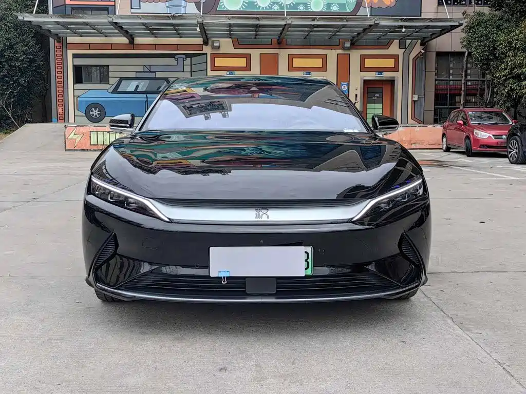 BYD Han — миниатюра 2