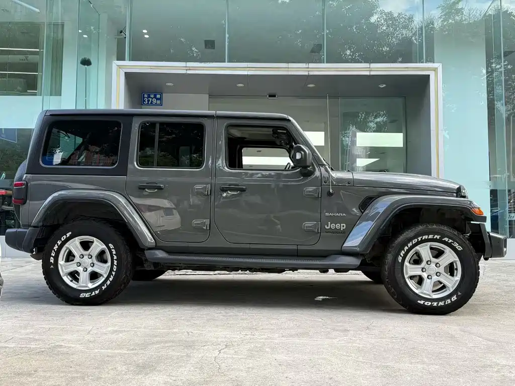 Jeep Wrangler — миниатюра 4