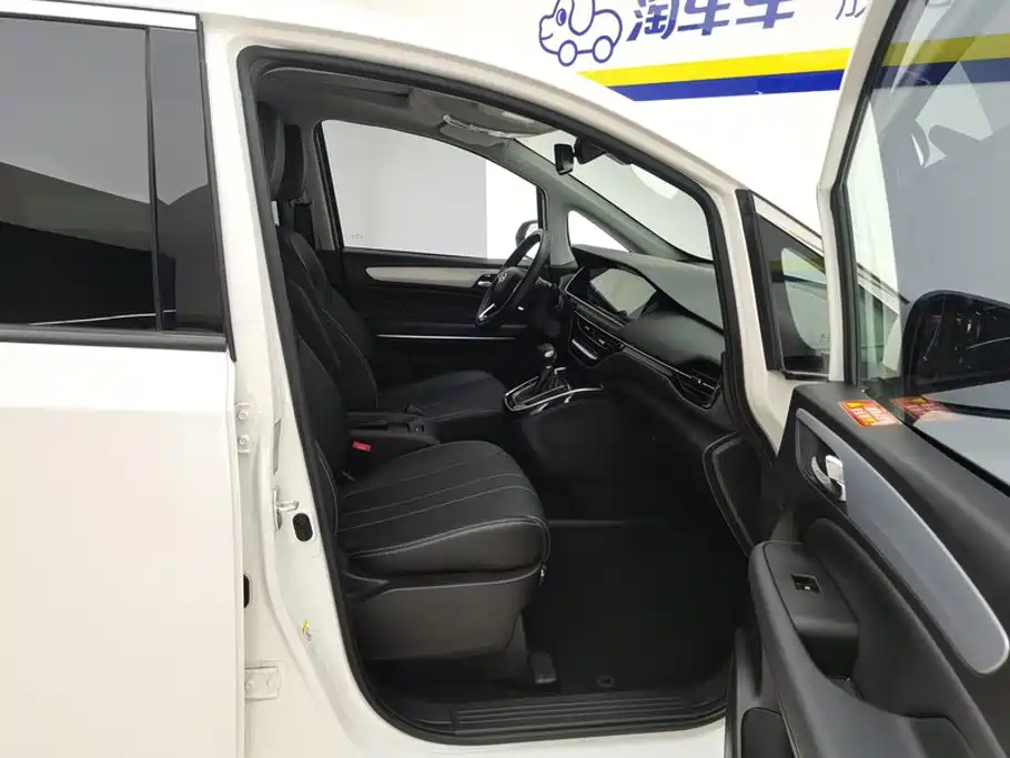 GAC Motor Trumpchi M6 — миниатюра 8