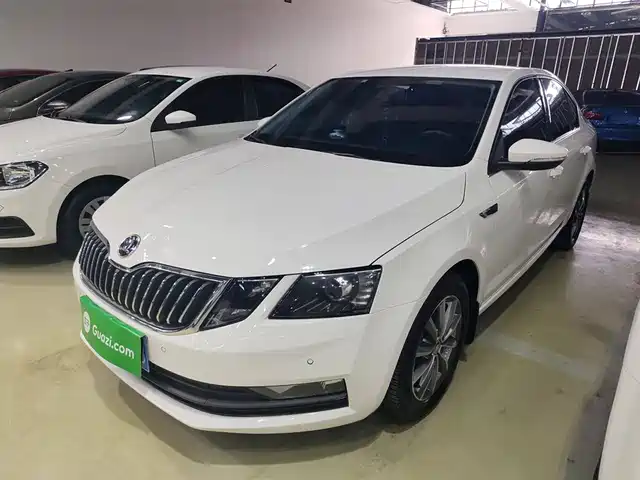 SKODA OCTAVIA 2020