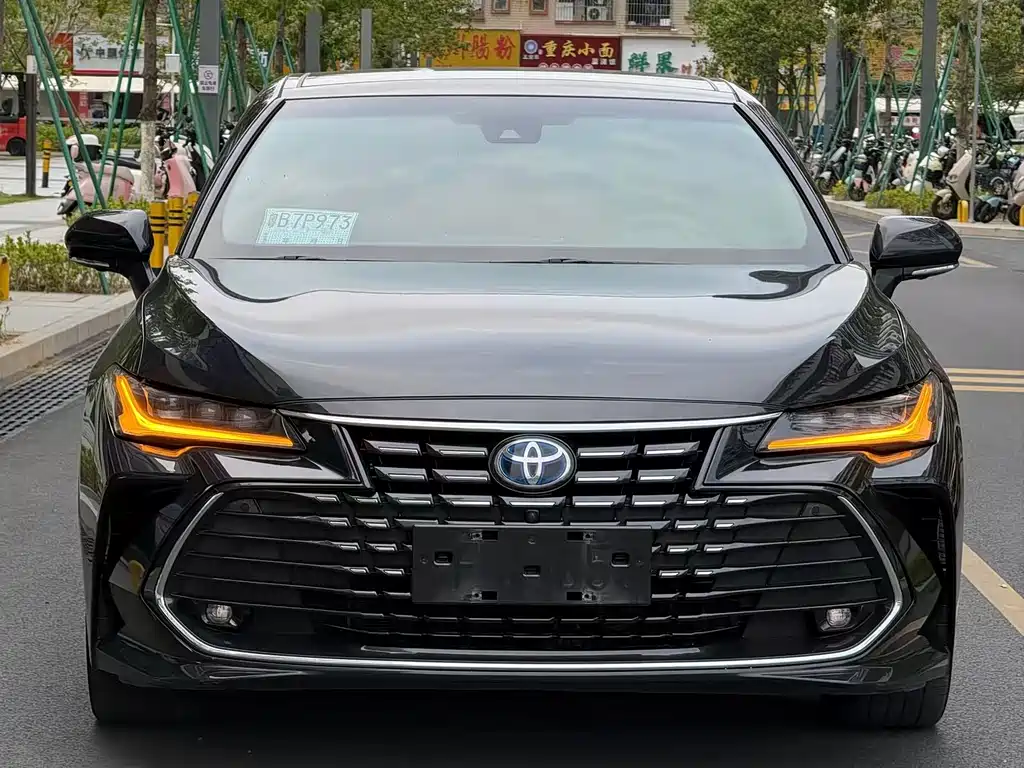 Toyota Avalon — миниатюра 2