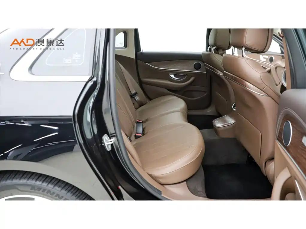 Mercedes-Benz E-Class New Energy — миниатюра 8