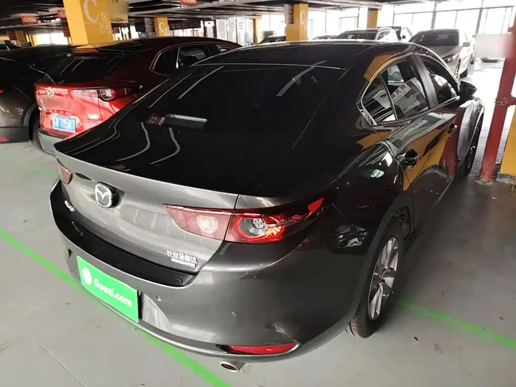 Mazda 3 Axela — миниатюра 7