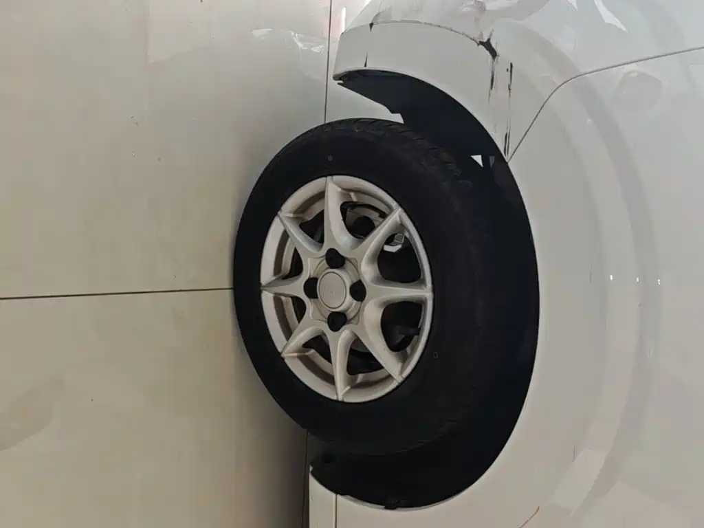 Roewe Clever — миниатюра 23