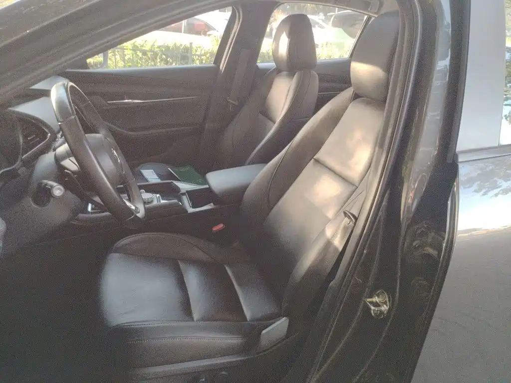 Mazda 3 Axela — миниатюра 8