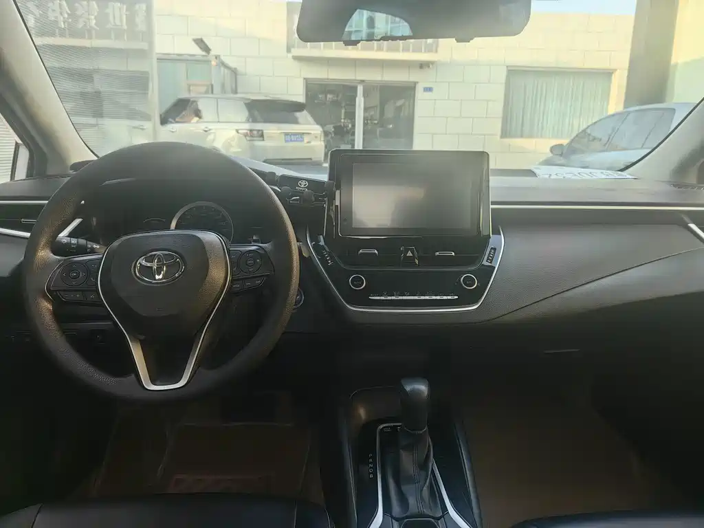 Toyota Corolla — миниатюра 8