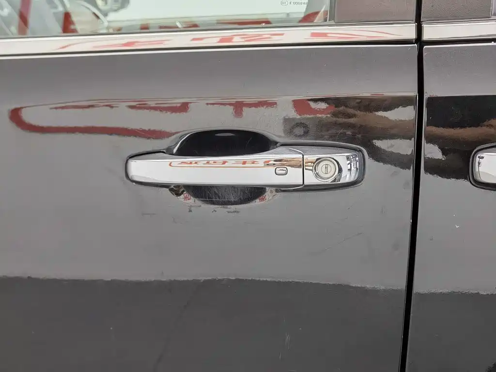 Chrysler Grand Voyager (Import) — миниатюра 18