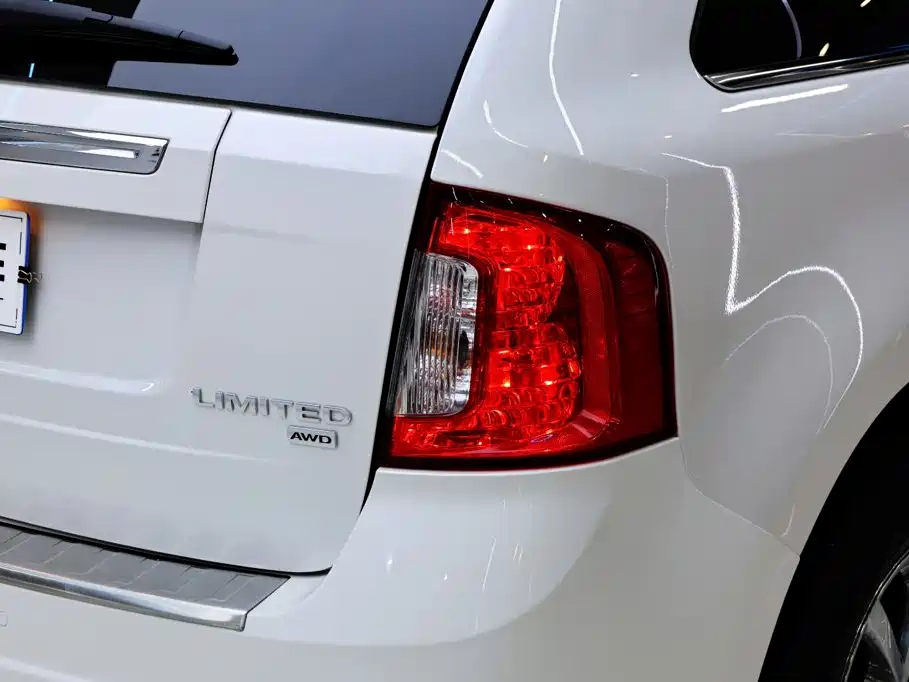 Ford Edge (Import) — миниатюра 15