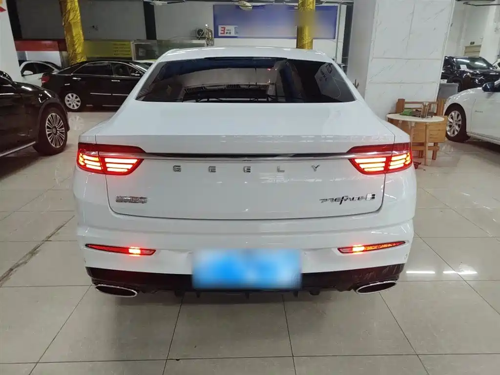 Geely Preface 2023 1.5TD