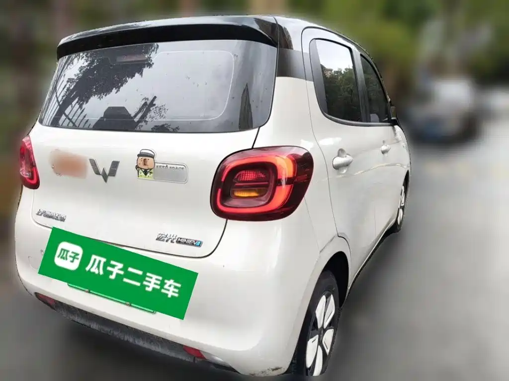 Wuling MINIEV — миниатюра 6