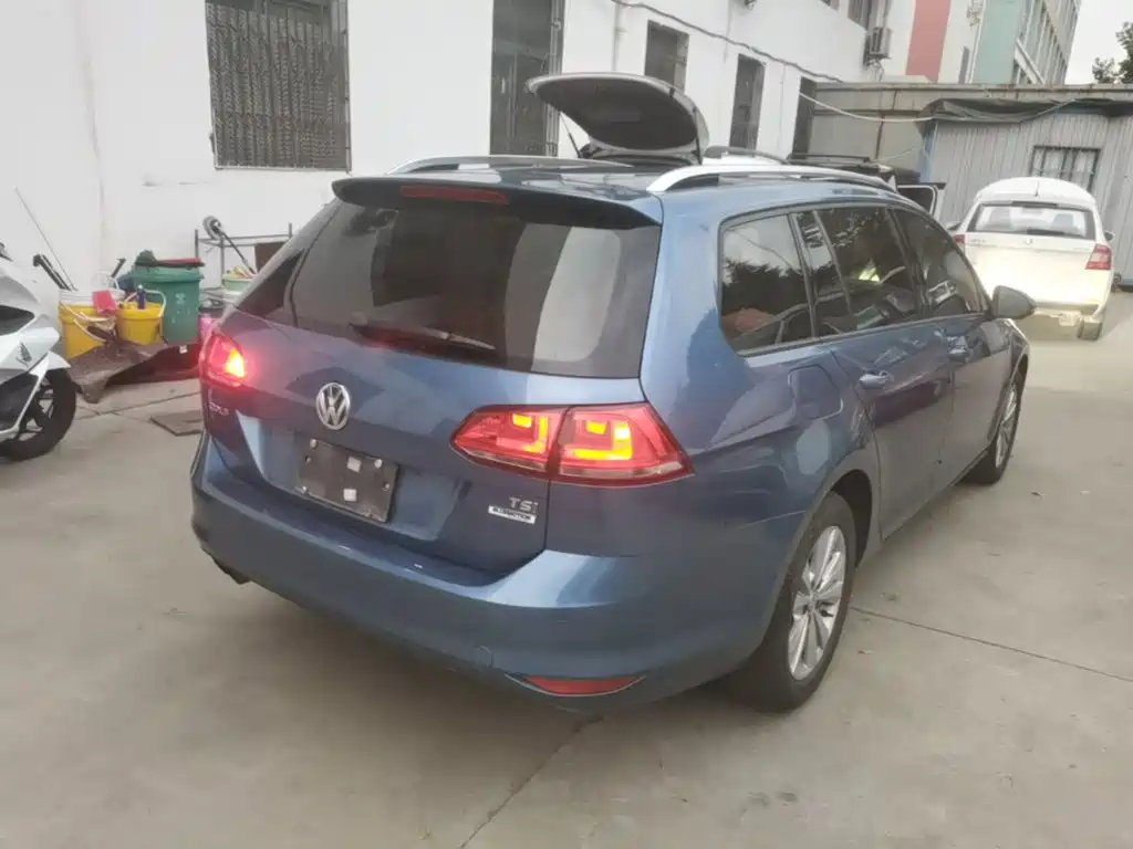 Volkswagen Golf (Import) — миниатюра 7