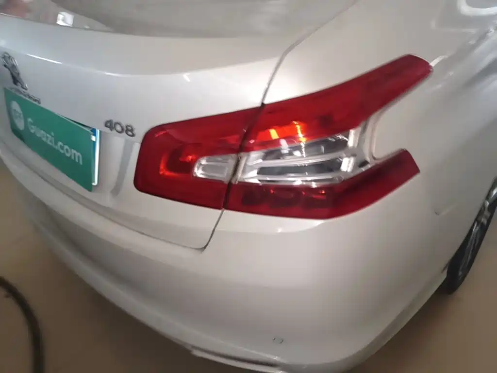 Peugeot 408 — миниатюра 8