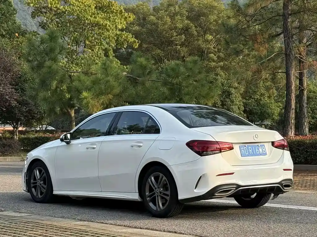 Mercedes-Benz A-Class — миниатюра 7