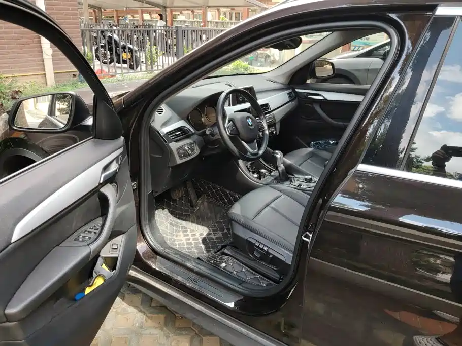 BMW X1 — миниатюра 9