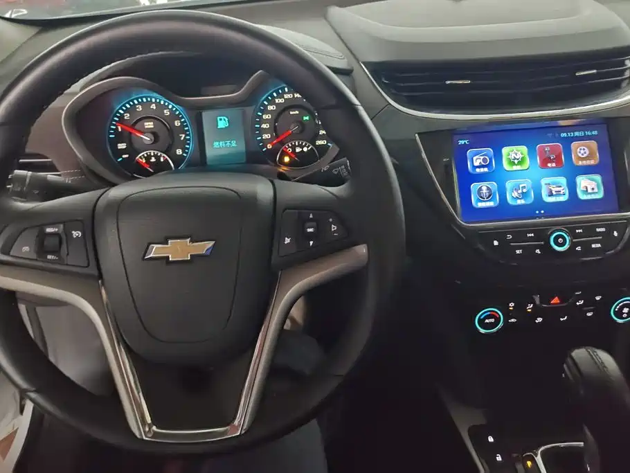 Chevrolet Malibu — миниатюра 12