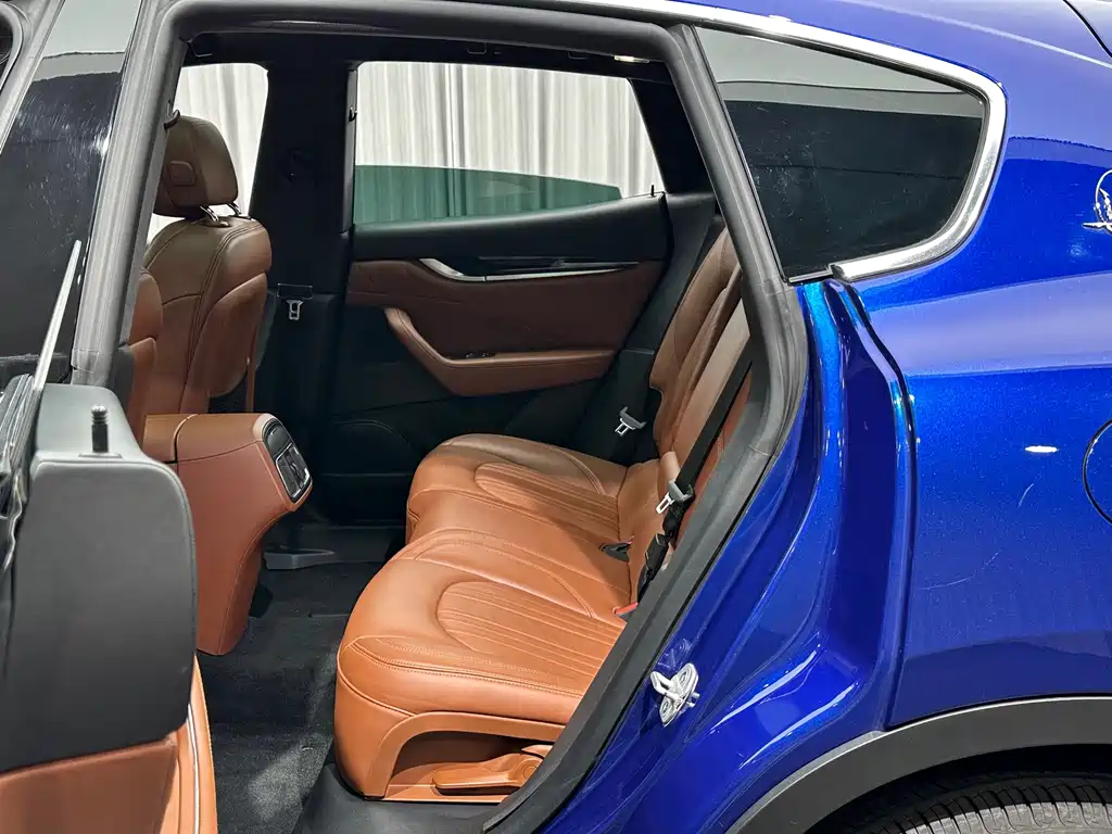 Maserati Levante — миниатюра 17
