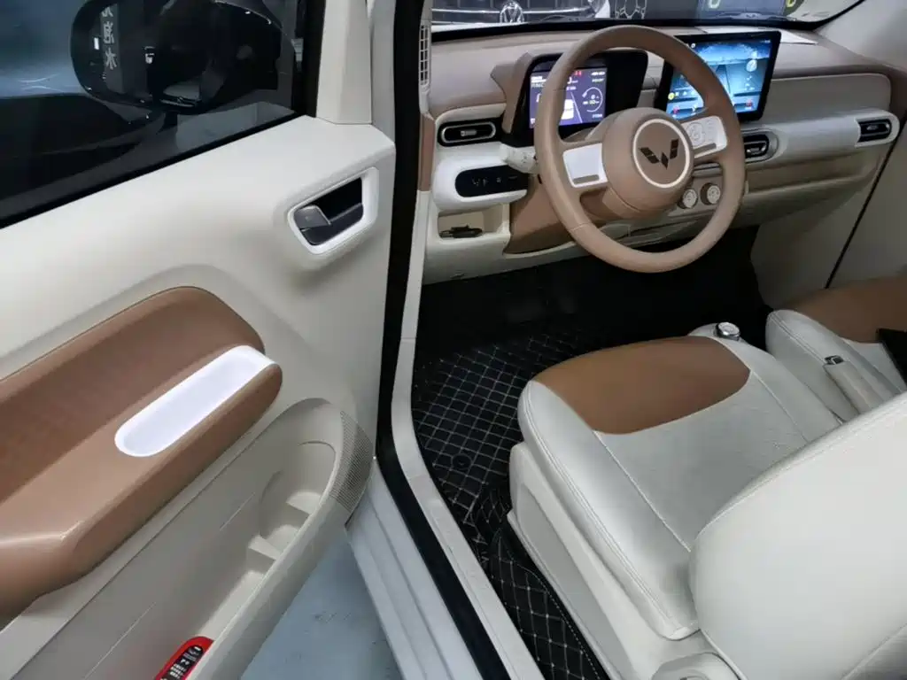 Wuling MINIEV — миниатюра 16