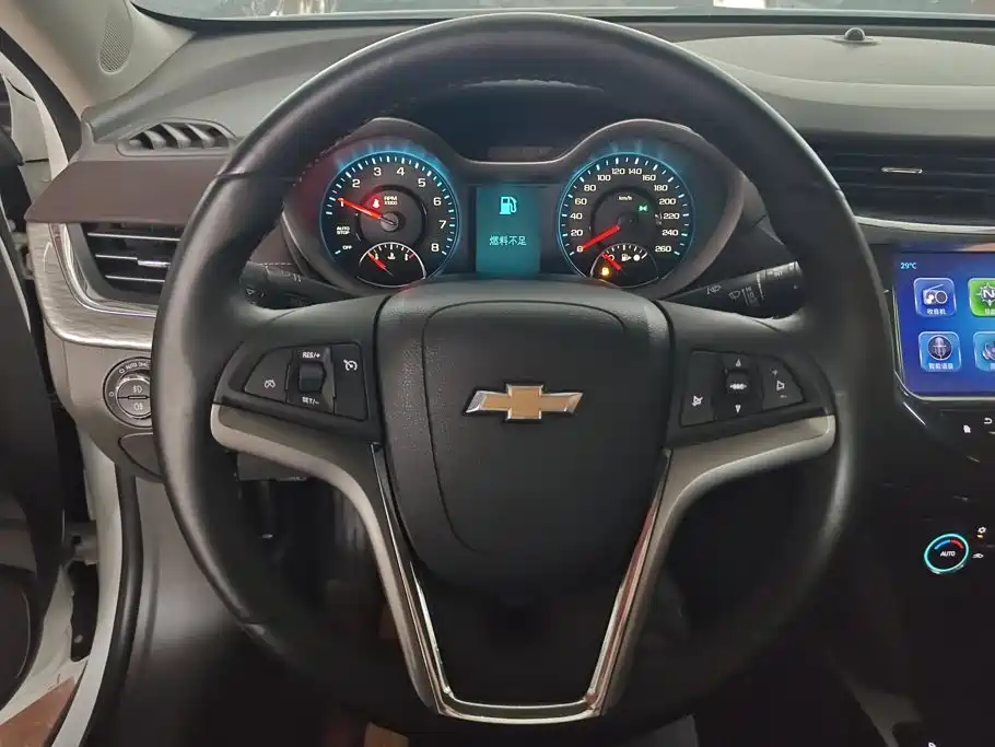 Chevrolet Malibu — миниатюра 15