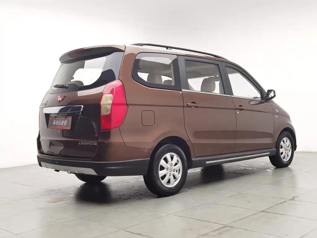 Wuling Hongguang — миниатюра 2