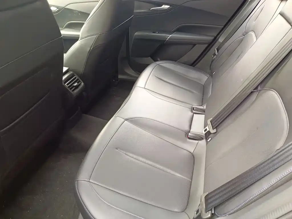 Changan Eado — миниатюра 5