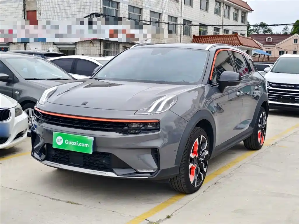 Купить Lynk & Co 06