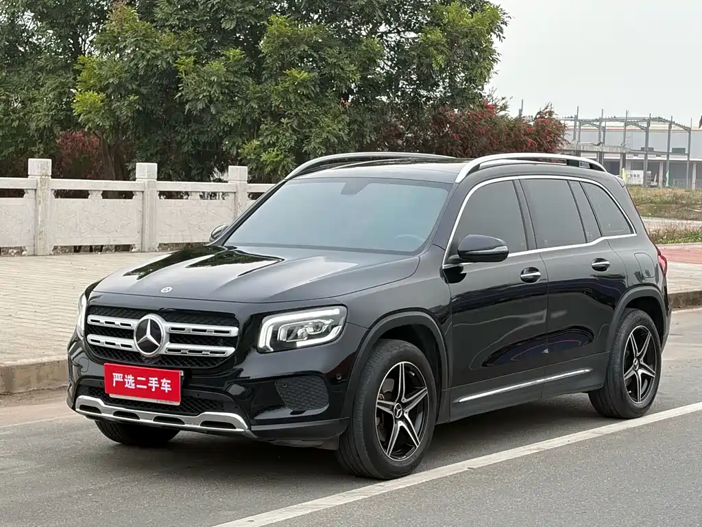 Mercedes-Benz GLB 2021