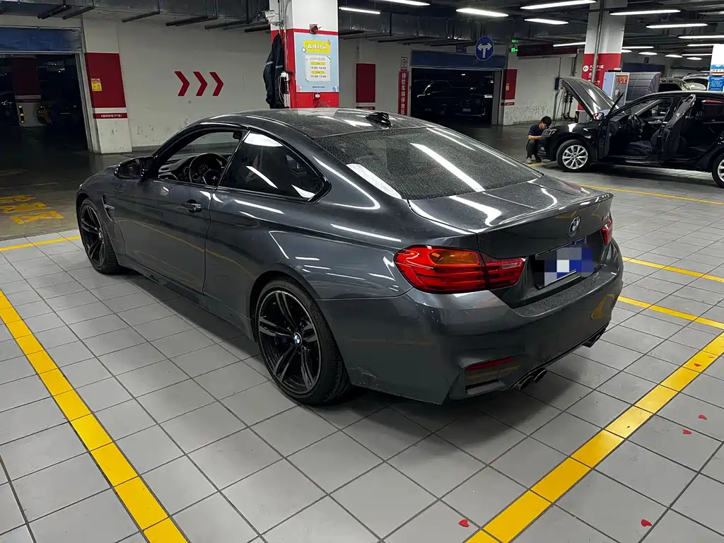 BMW M4 — миниатюра 5