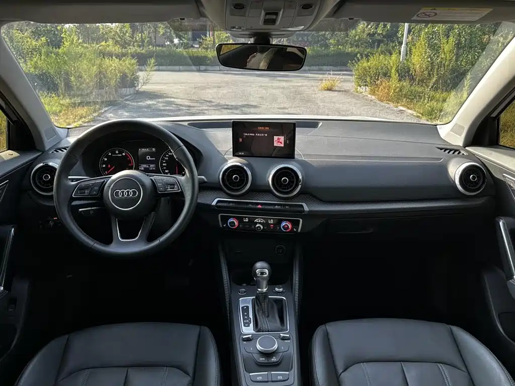 Audi Q2L — миниатюра 14