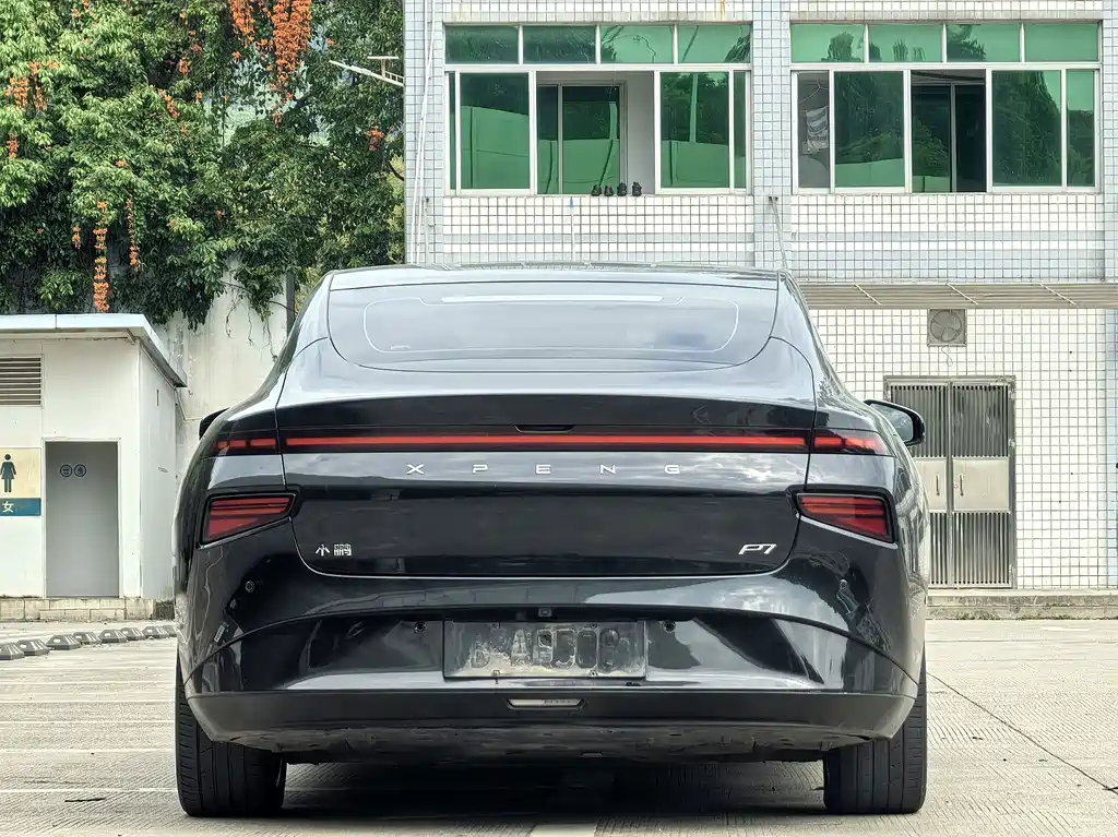 XIAOPENG P7