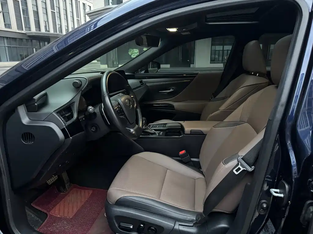 Lexus ES — миниатюра 4