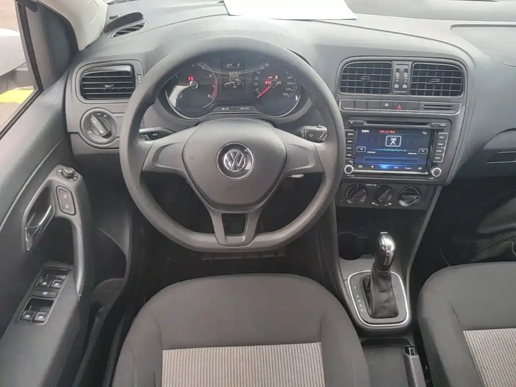 Volkswagen Polo — миниатюра 11