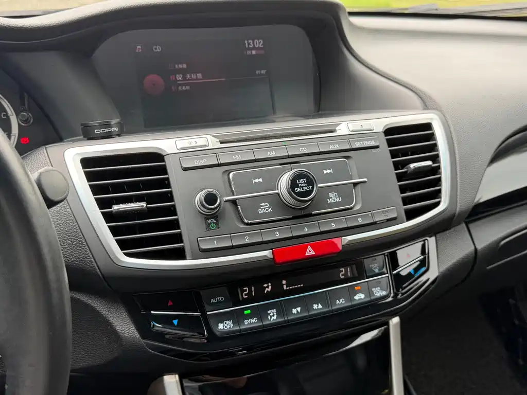 Honda Accord — миниатюра 17