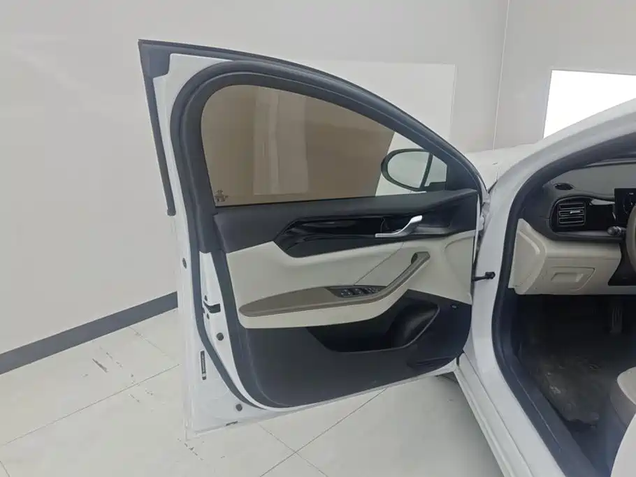 BYD Qin PLUS — миниатюра 7