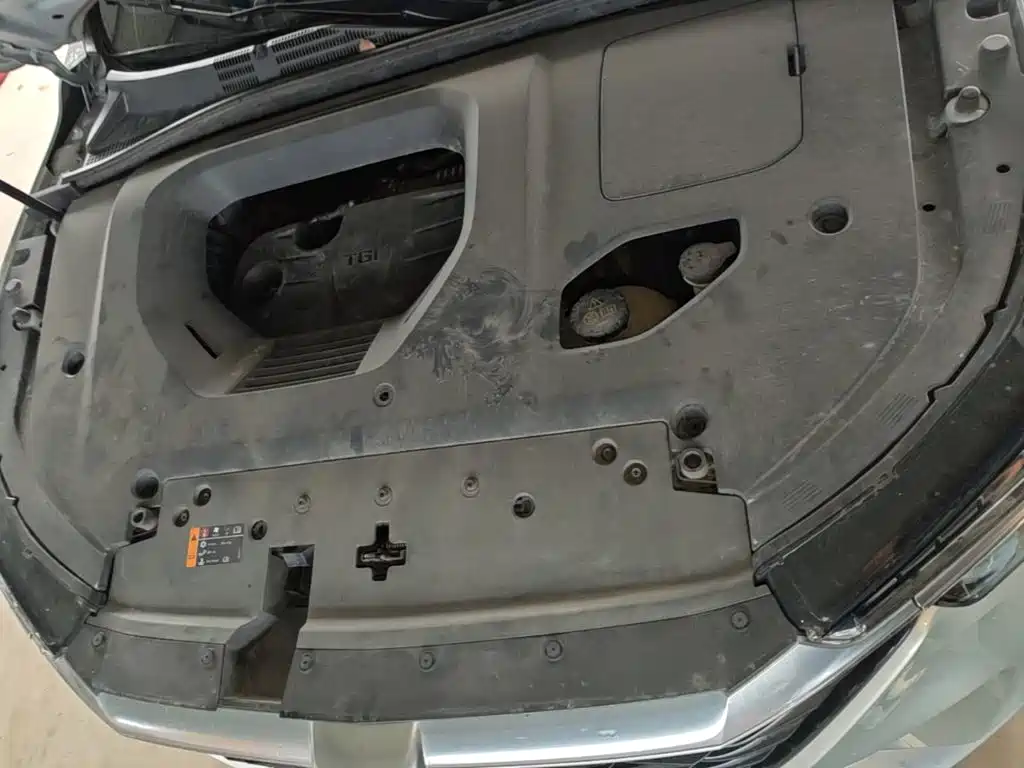 Roewe RX5 — миниатюра 20